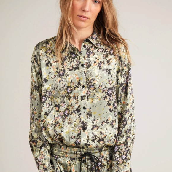 MUNTHE Floral Patterned Button Down Shirt - Picture 1 of 6